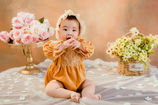 西安宝宝摔到后脑勺 西安宝宝摔到后脑勺